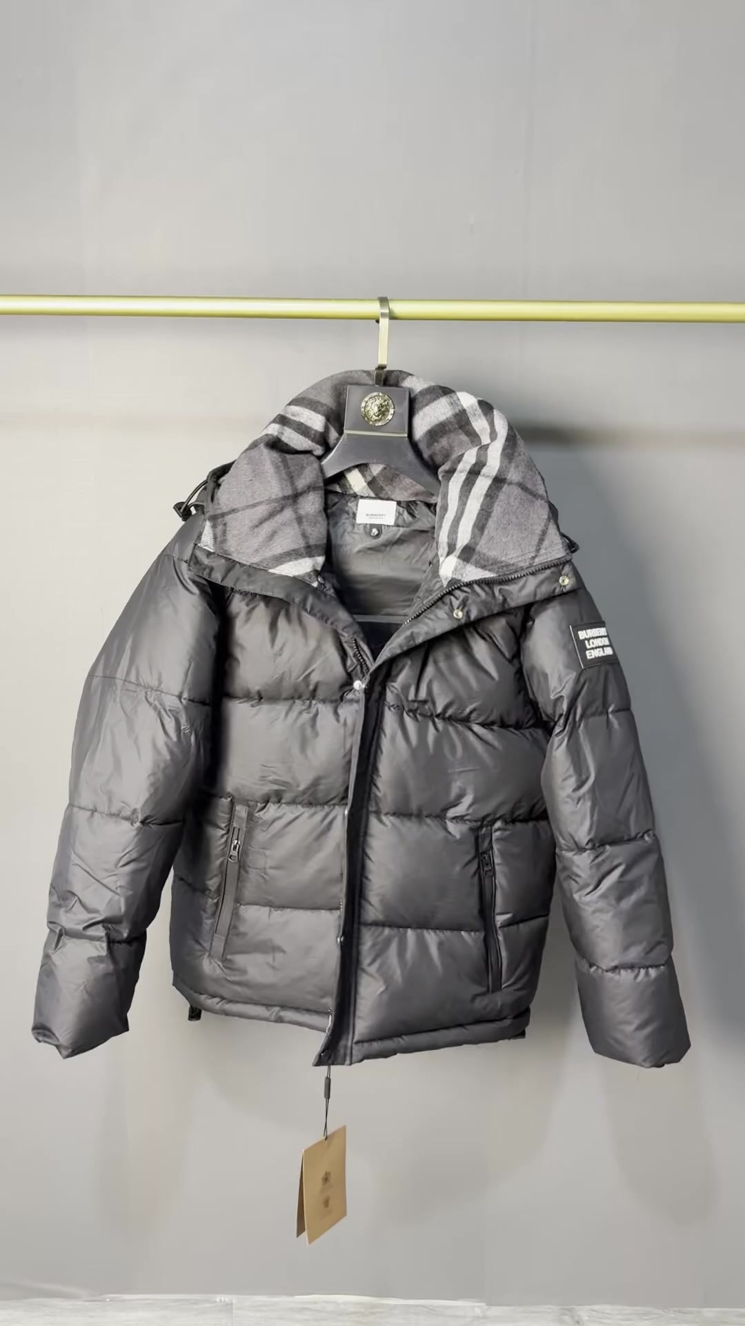 Burberry Bideford Puffer Jacket · ZT14054 — תמונה 2