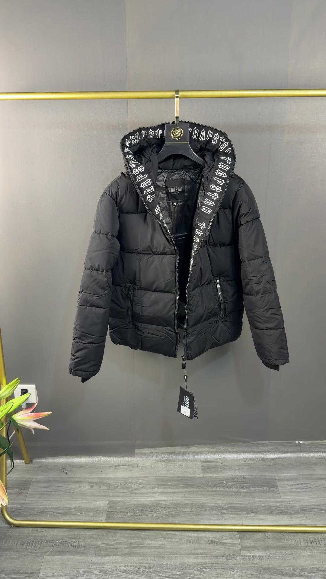 Trapstar Irongate Detachable Hooded Puffer · ZT14055 — תמונה 2