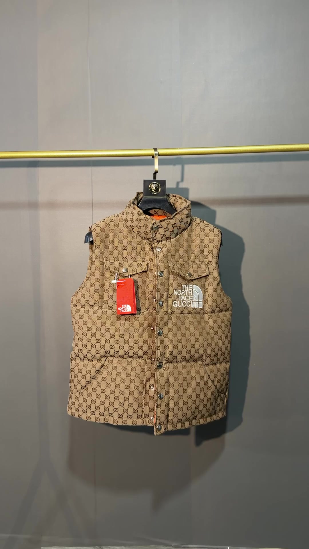 Gucci x The North Face Down Vest · ZT14004 — תמונה 2