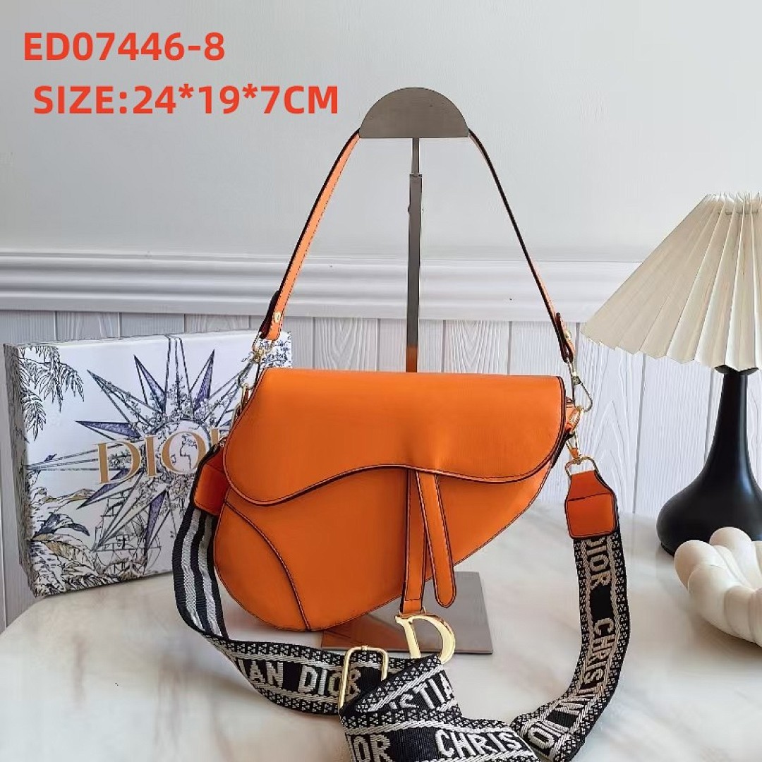 dior ED07446 M0NB5QUET4