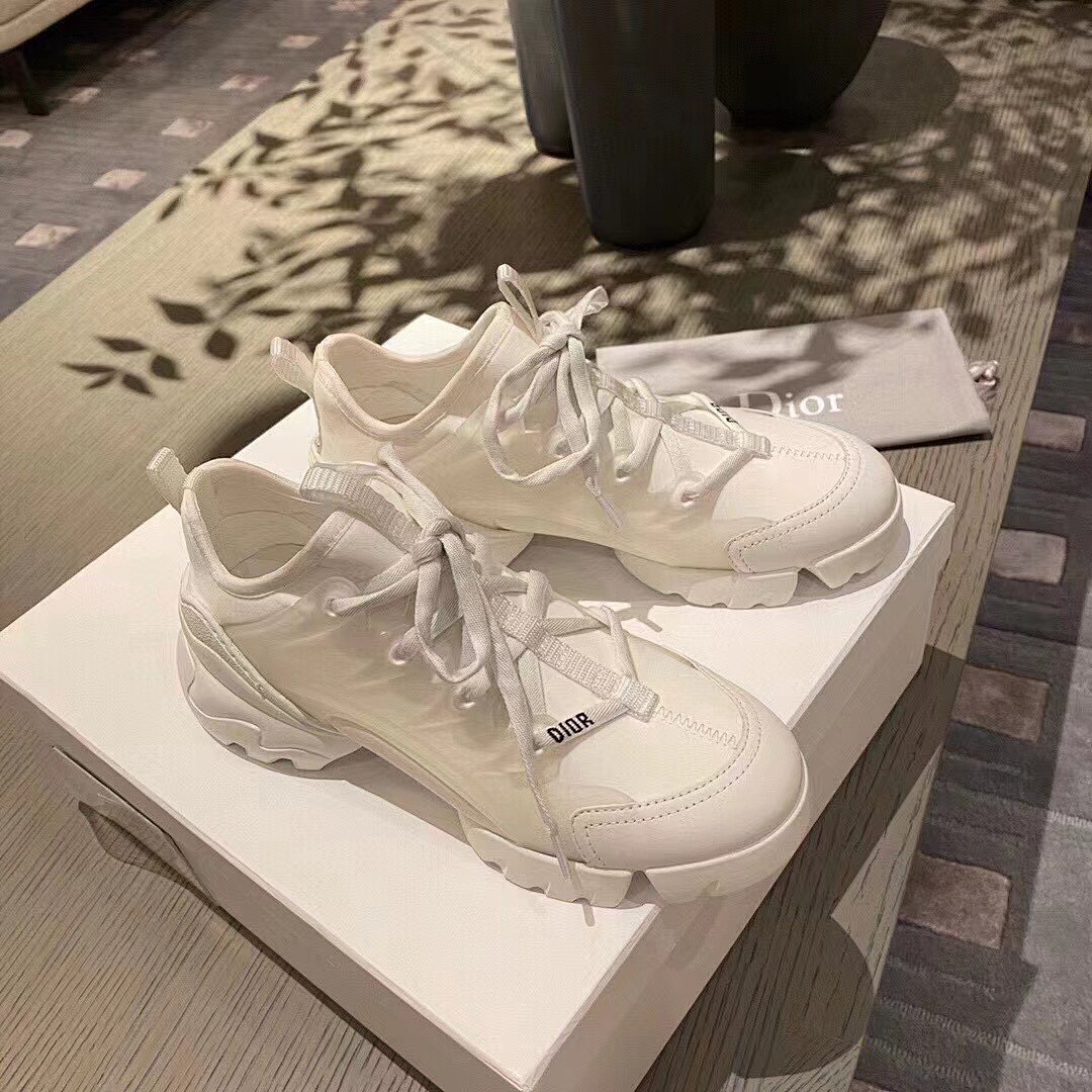 Dior  HE8000