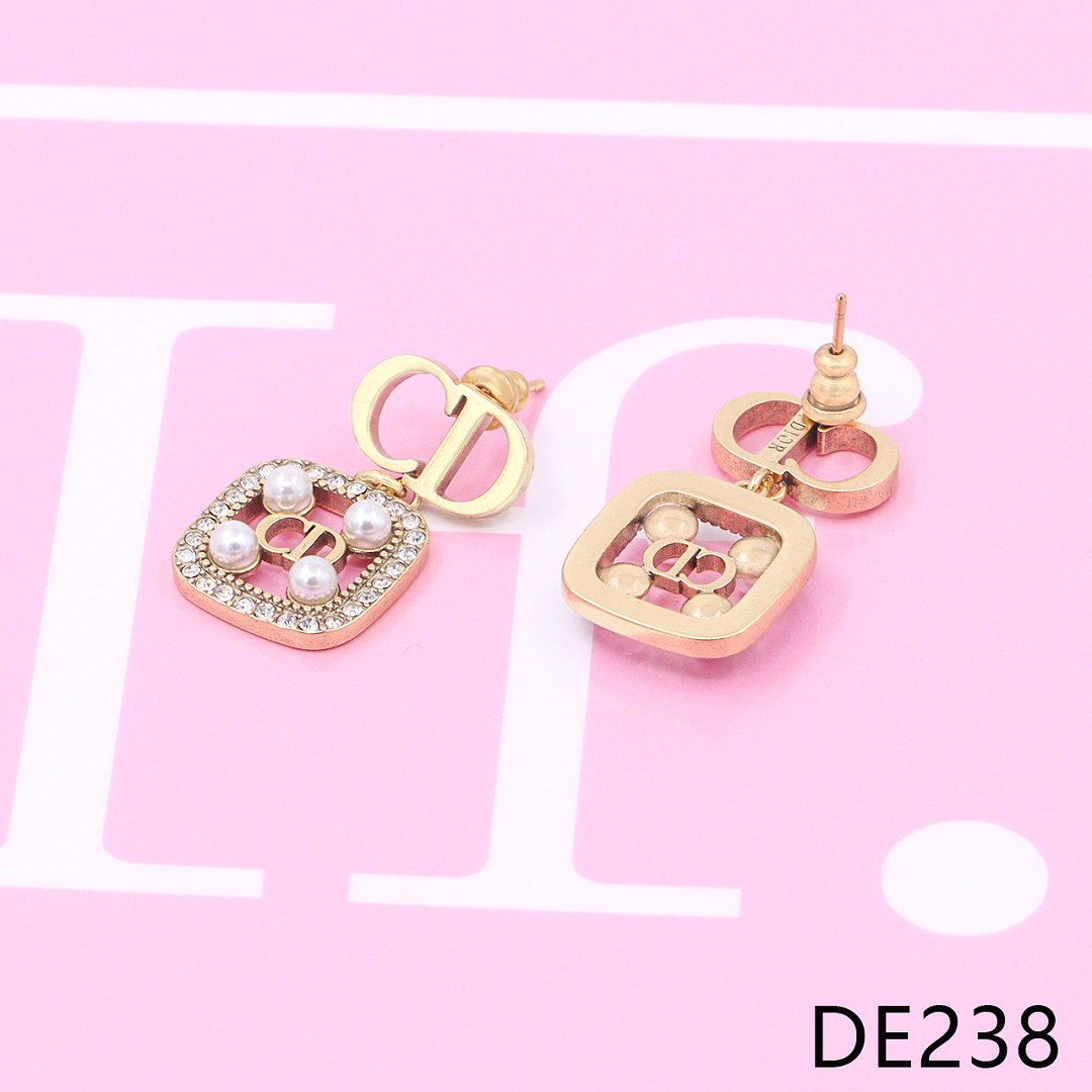 DE20  15$ Dior — תמונה 23