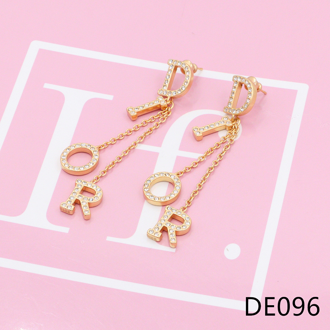 DE8 Dior