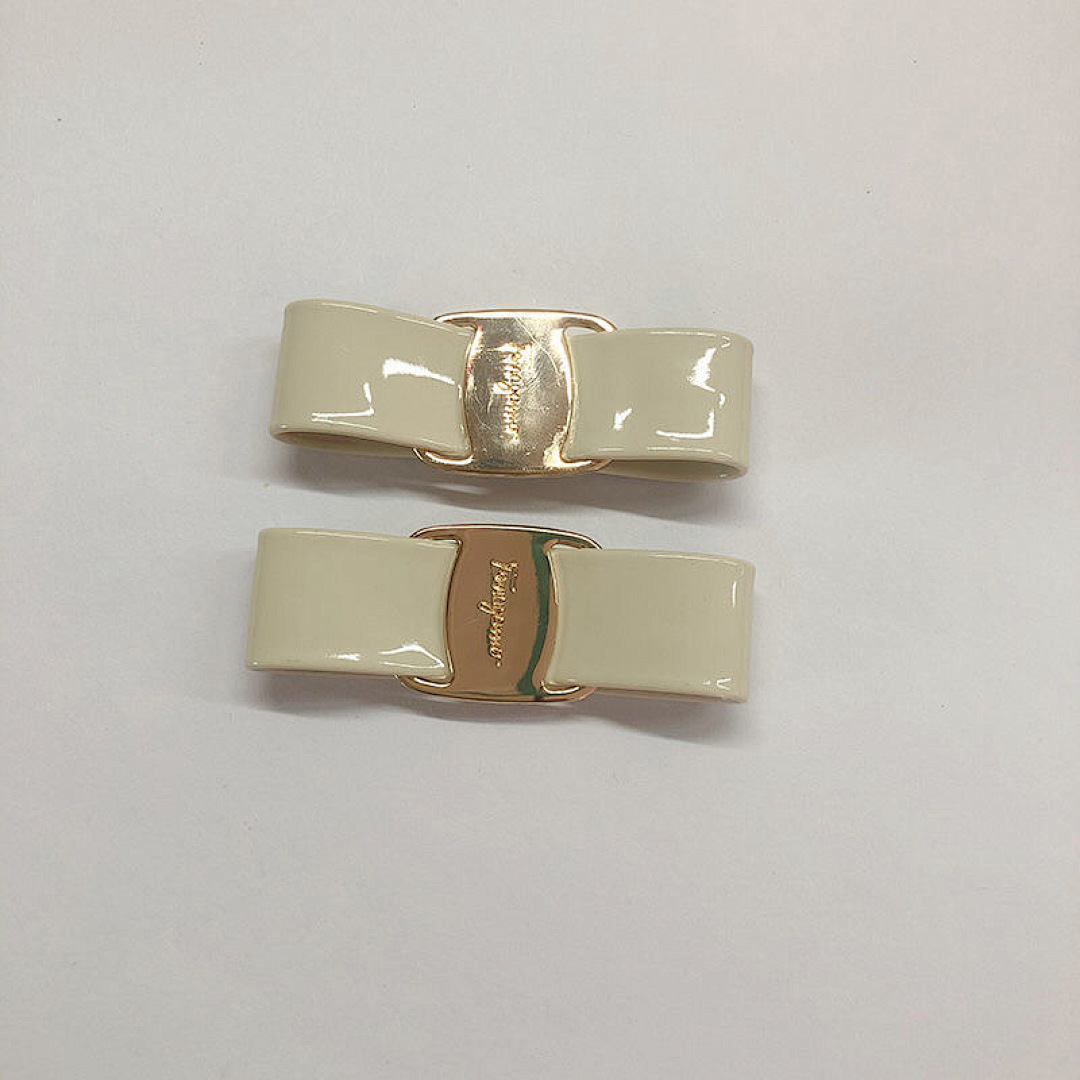 ferragamo WF12129