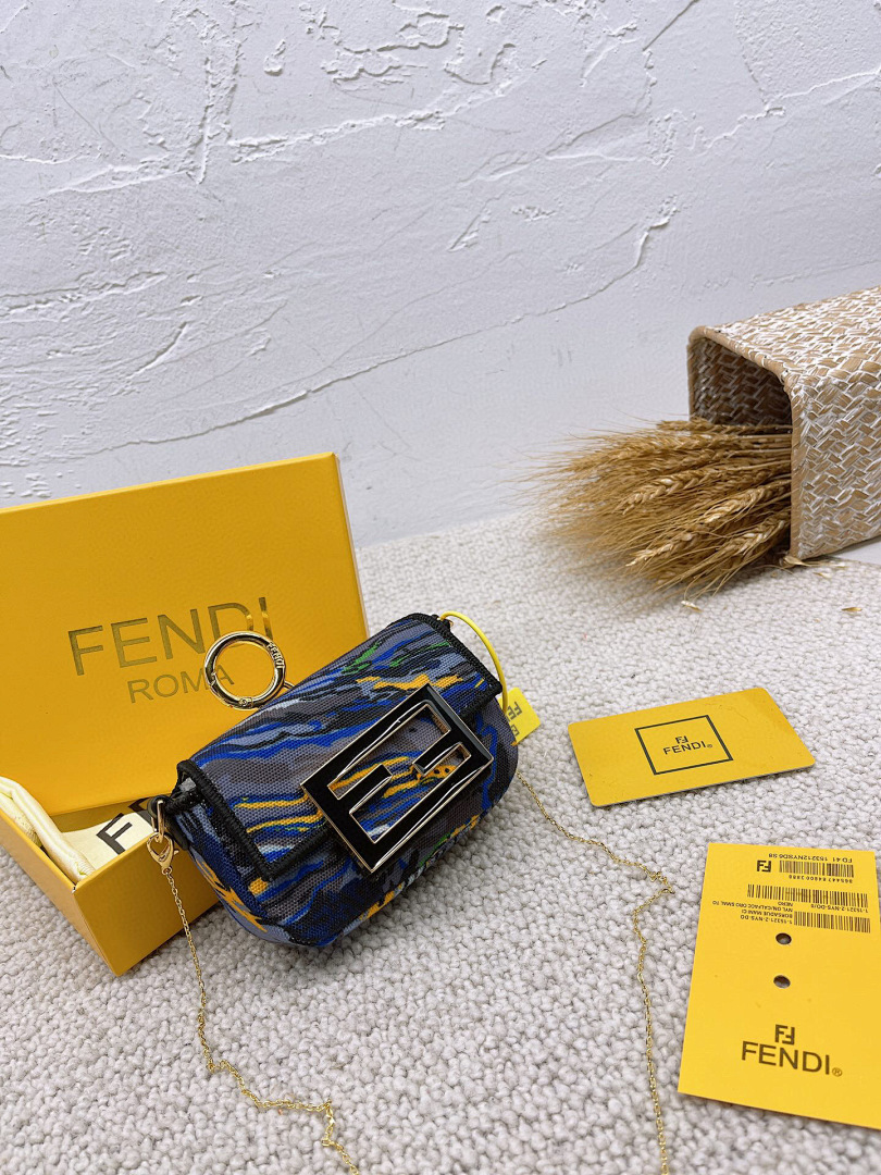 FENDI HE2993