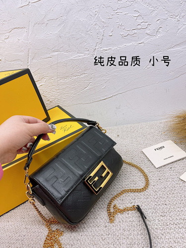 FENDI HE2988