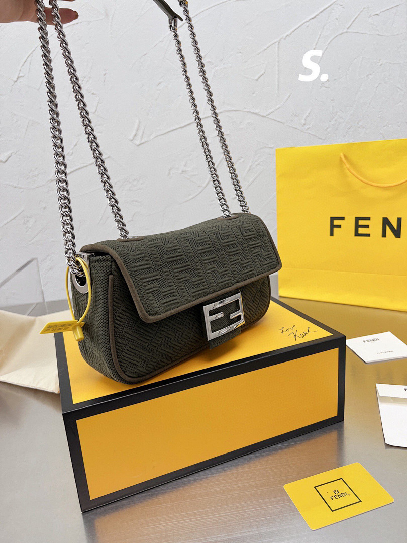 FENDI HE3016