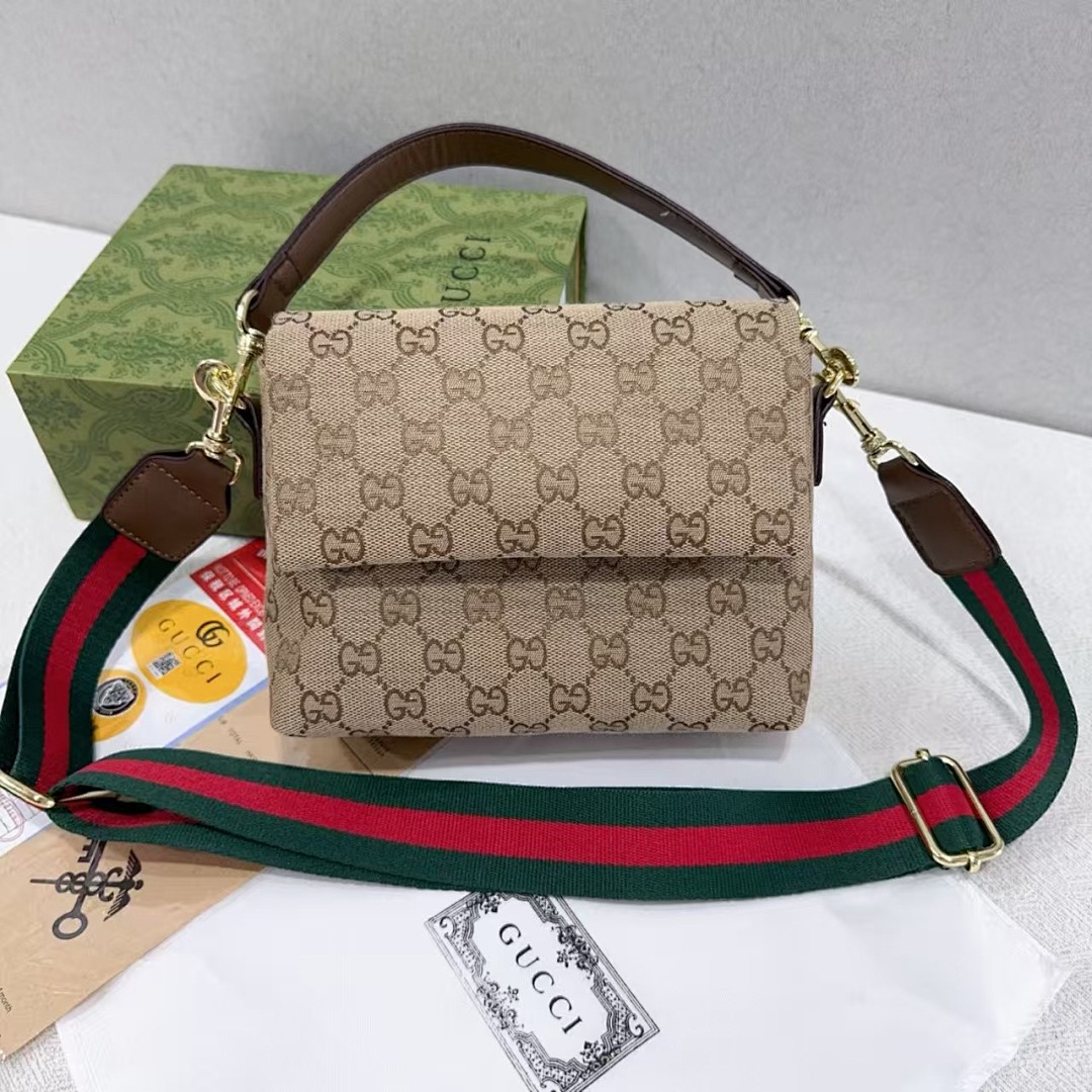 gucci EG8826 SIZE20*15*7CM 44