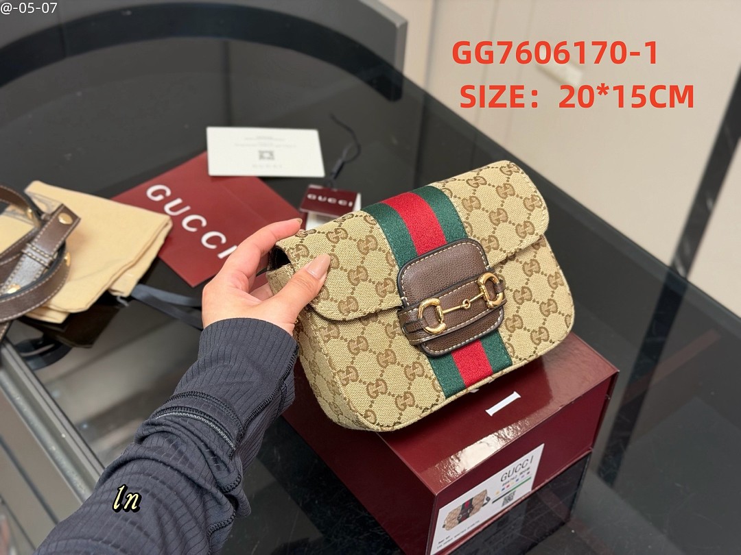 gucci GG7606170 SIZE：20*15CM