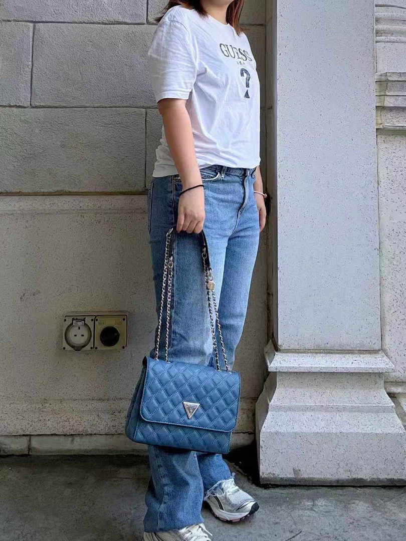 guess AG42375