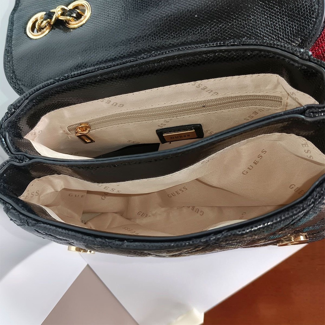 guess WG31253
