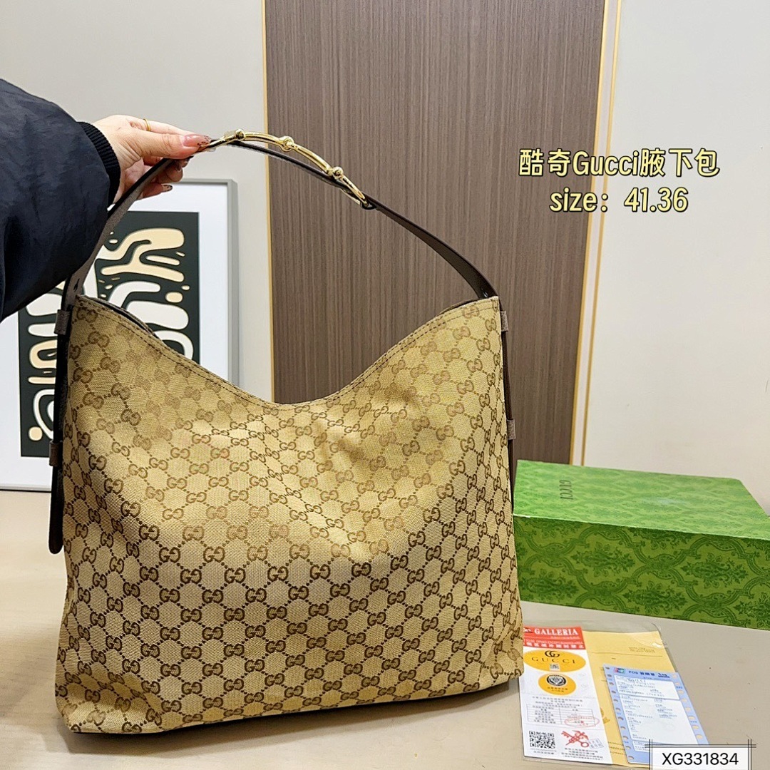 GUCCI HE8238
