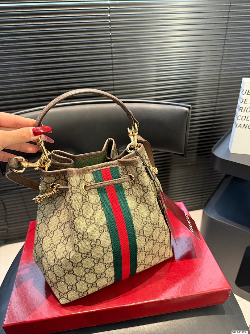 GUCCI ZT10907