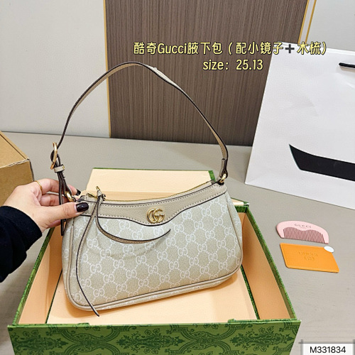 GUCCI HE8300