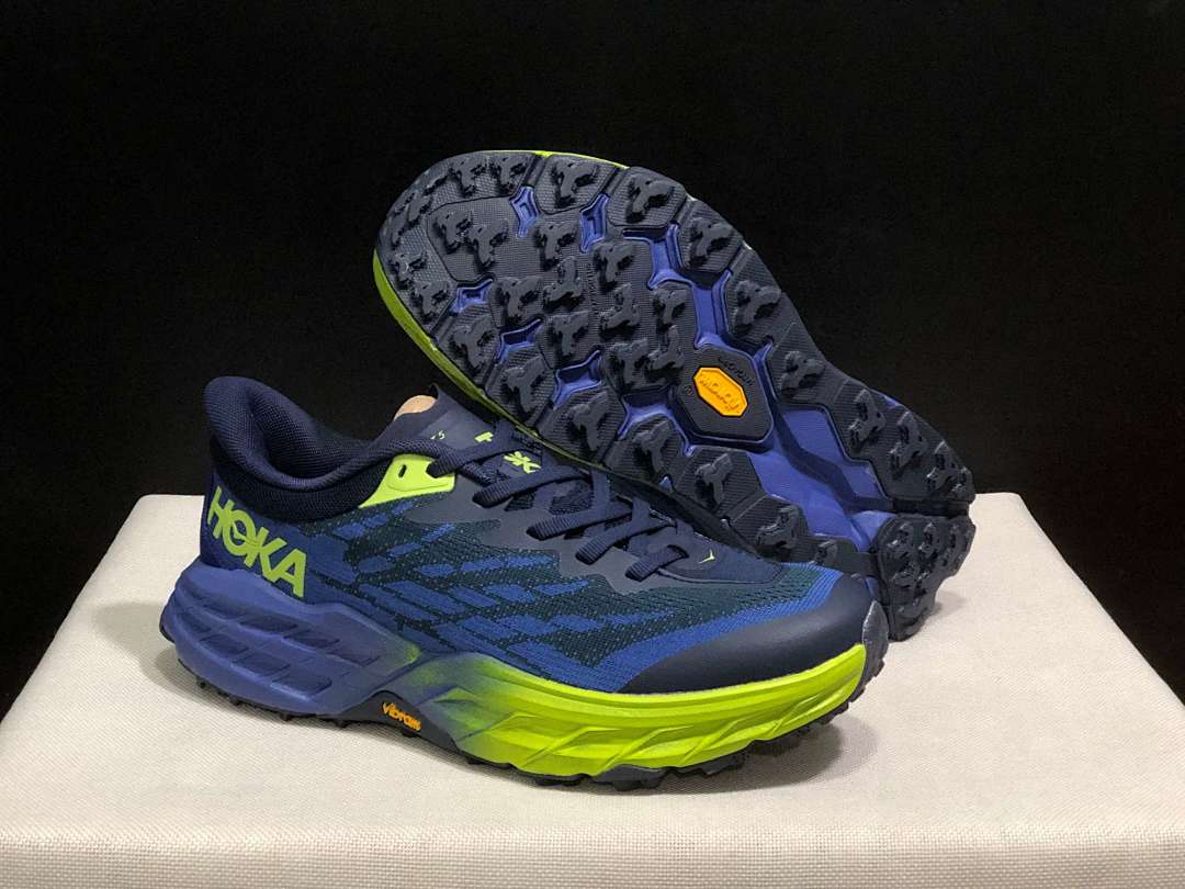 Hoka HE8021