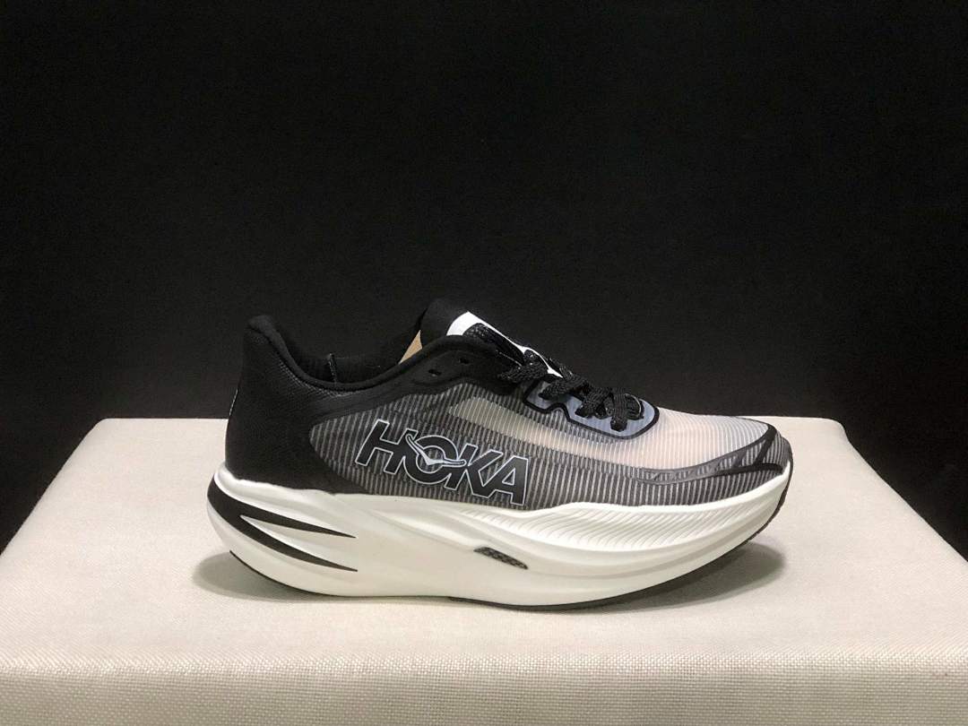 Hoka HE8010
