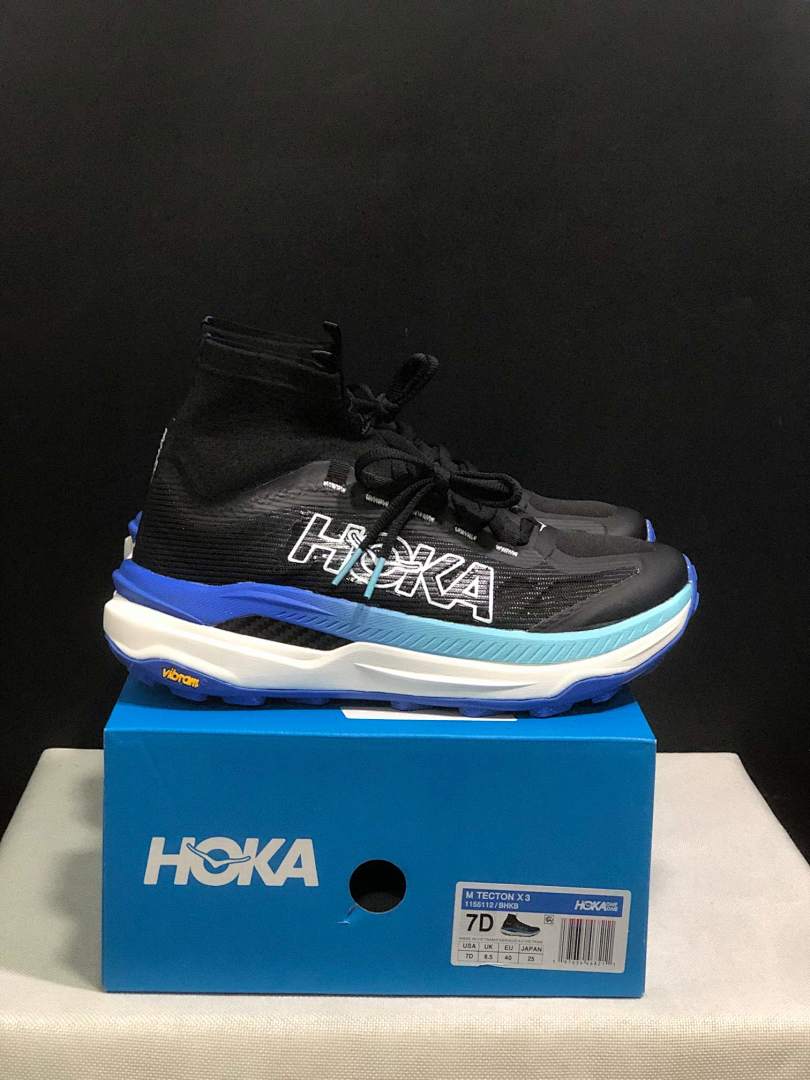 Hoka HE8024
