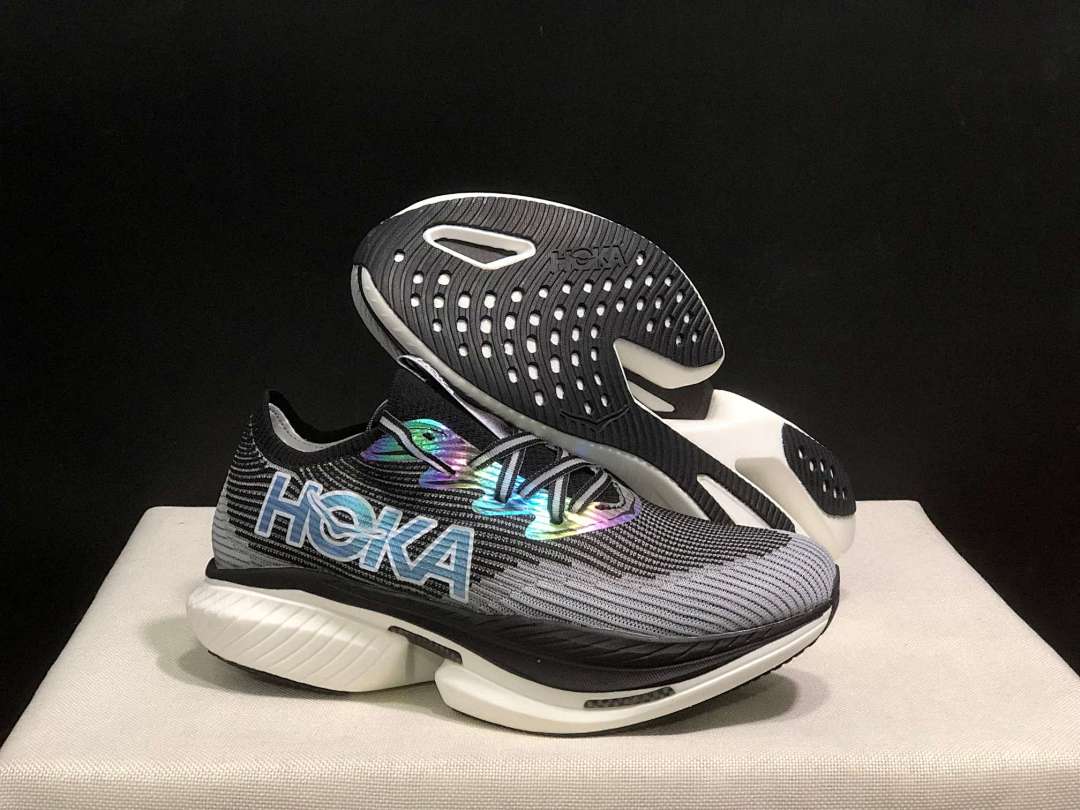 Hoka HE8031