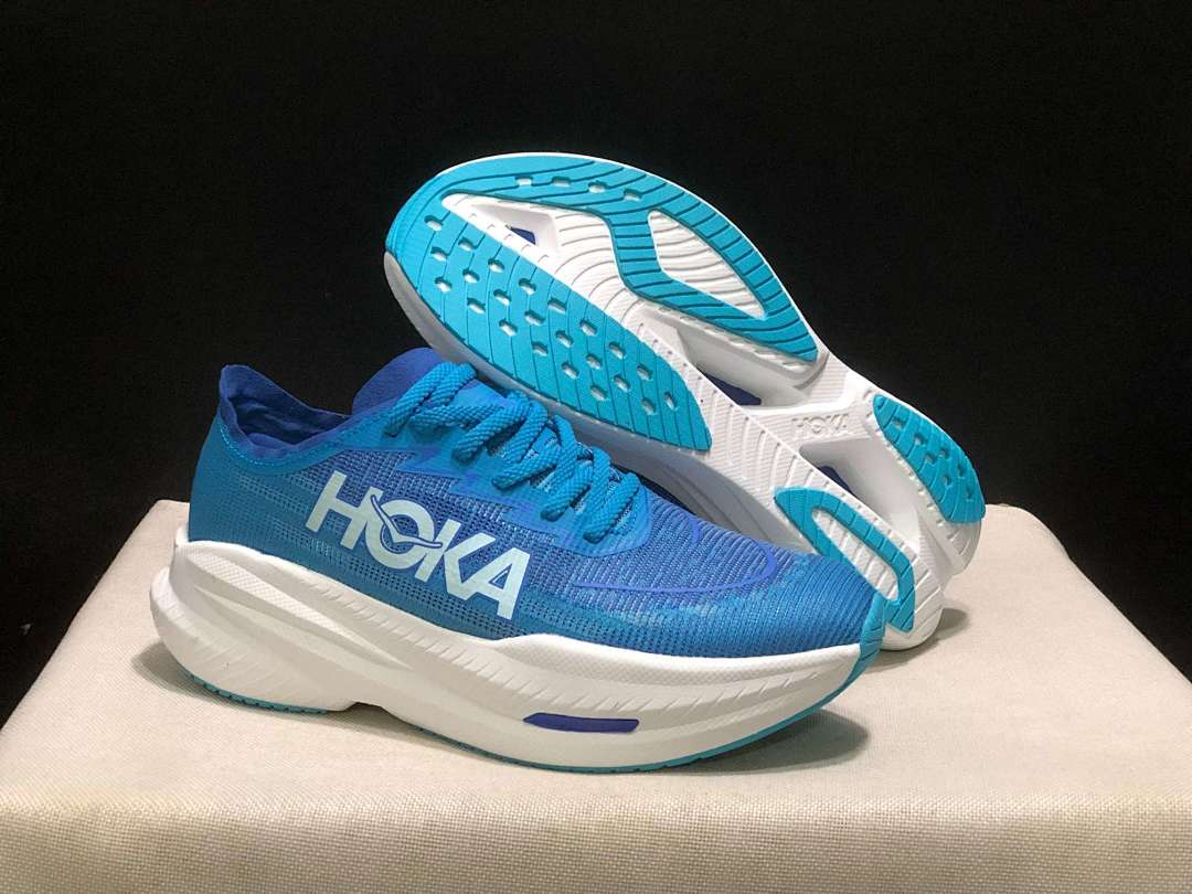 Hoka HE8007