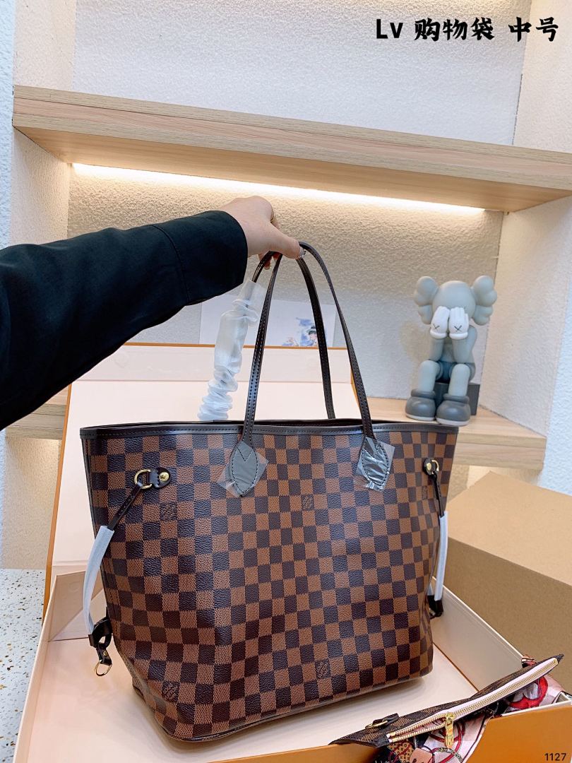 Louis Vuitton Neverfull MM · 4661 — תמונה 14
