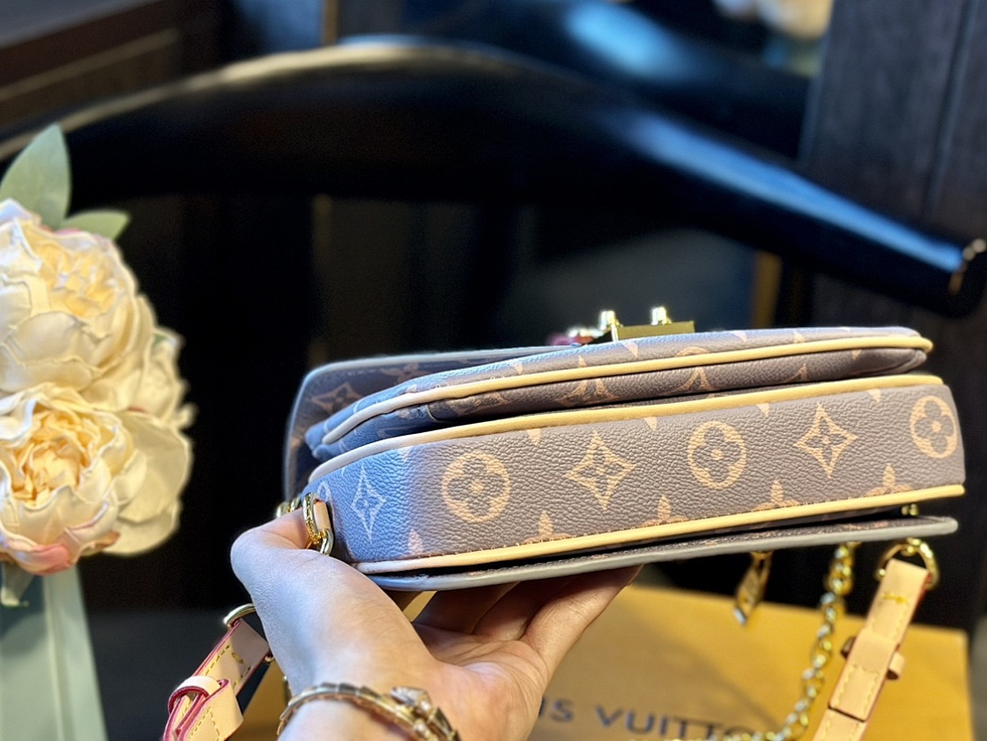 Louis Vuitton Pochette Métis East-West · 5080 — תמונה 6