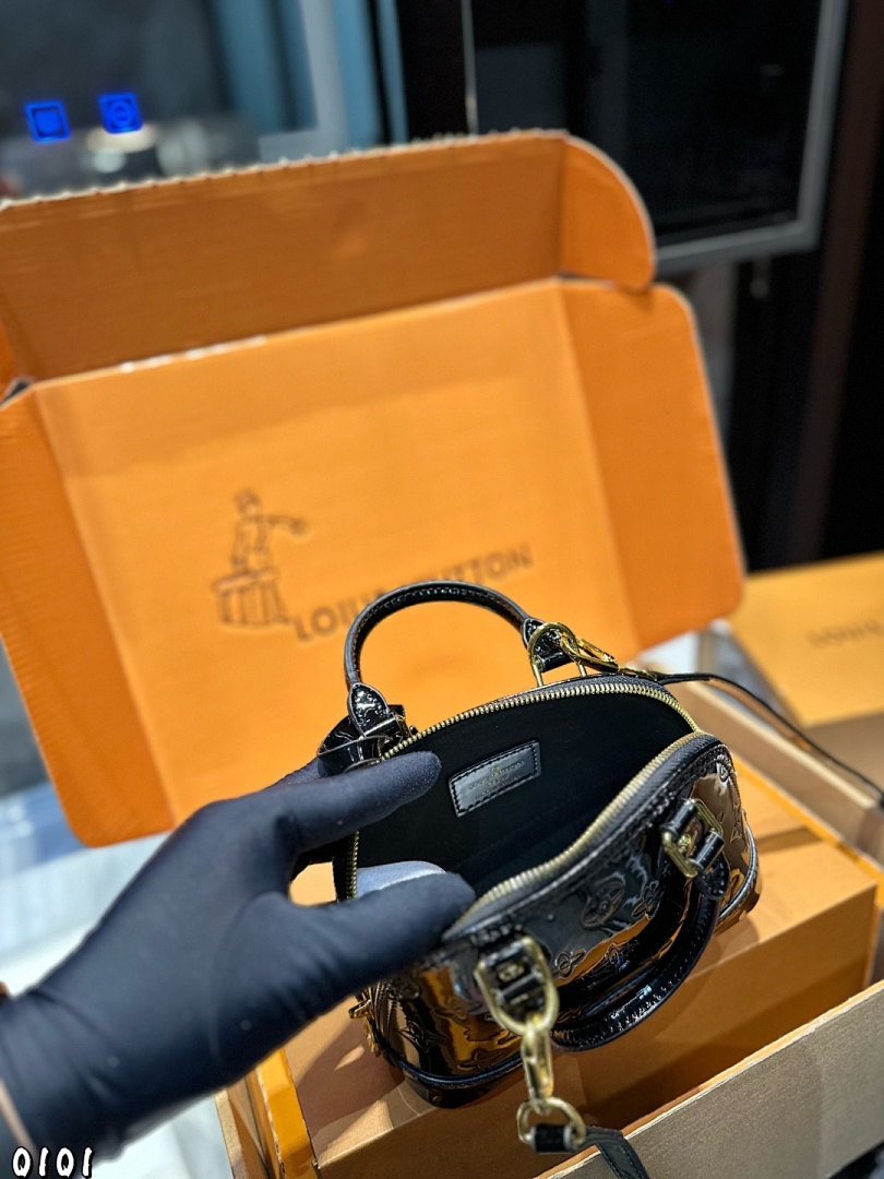 Louis Vuitton Alma BB · 5851 — תמונה 6