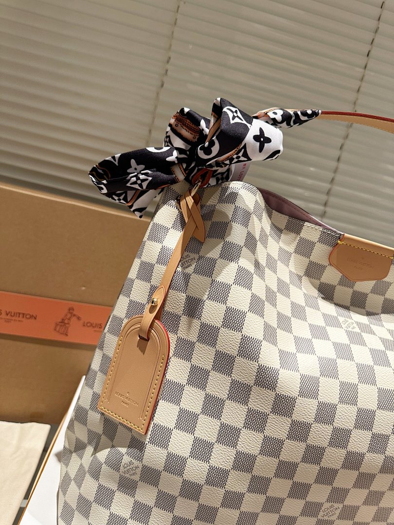 Louis Vuitton Graceful · 5557 — תמונה 22