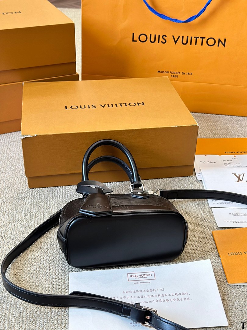 Louis Vuitton Alma BB · 5277 — תמונה 4