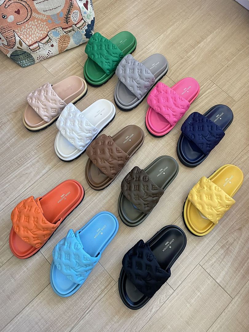 Louis Vuitton Miami Mule · 4812