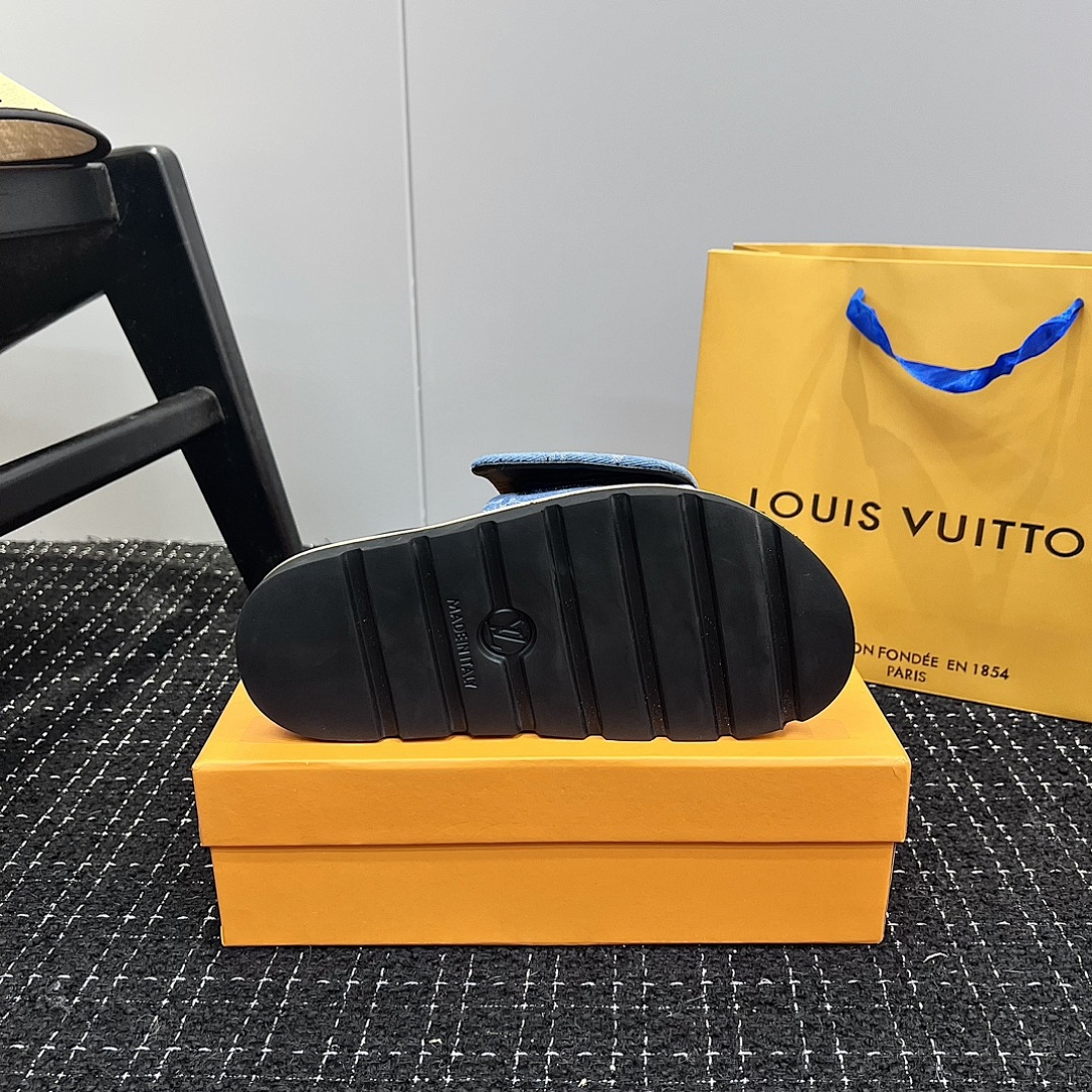 Louis Vuitton Pool Pillow Flat Comfort Mule · 4769 — תמונה 8