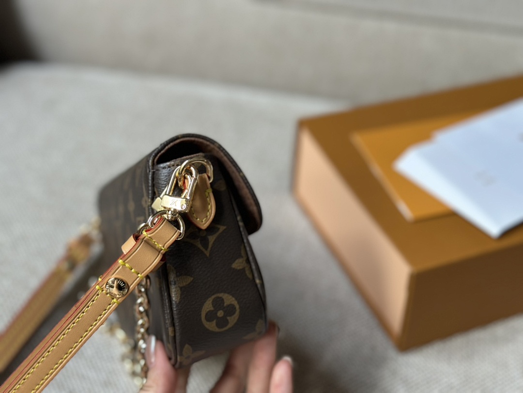 Louis Vuitton Wallet On Chain Ivy Monogram · 4981 — תמונה 6