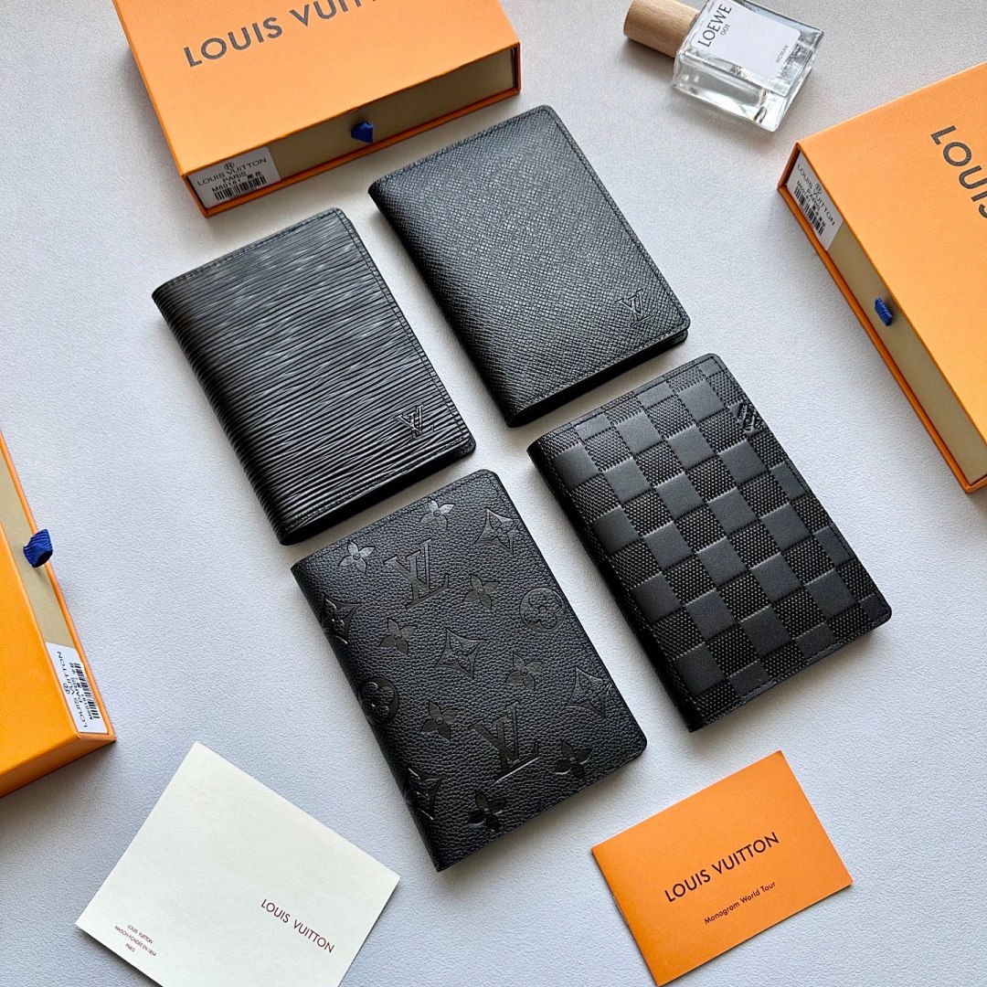 Louis Vuitton Passport Cover · 6084 — תמונה 2