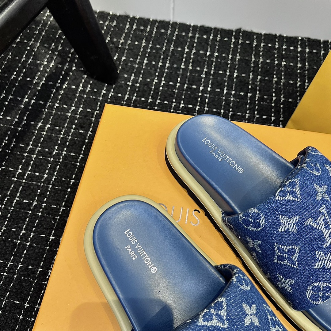 Louis Vuitton Pool Pillow Flat Comfort Mule · 4769 — תמונה 14