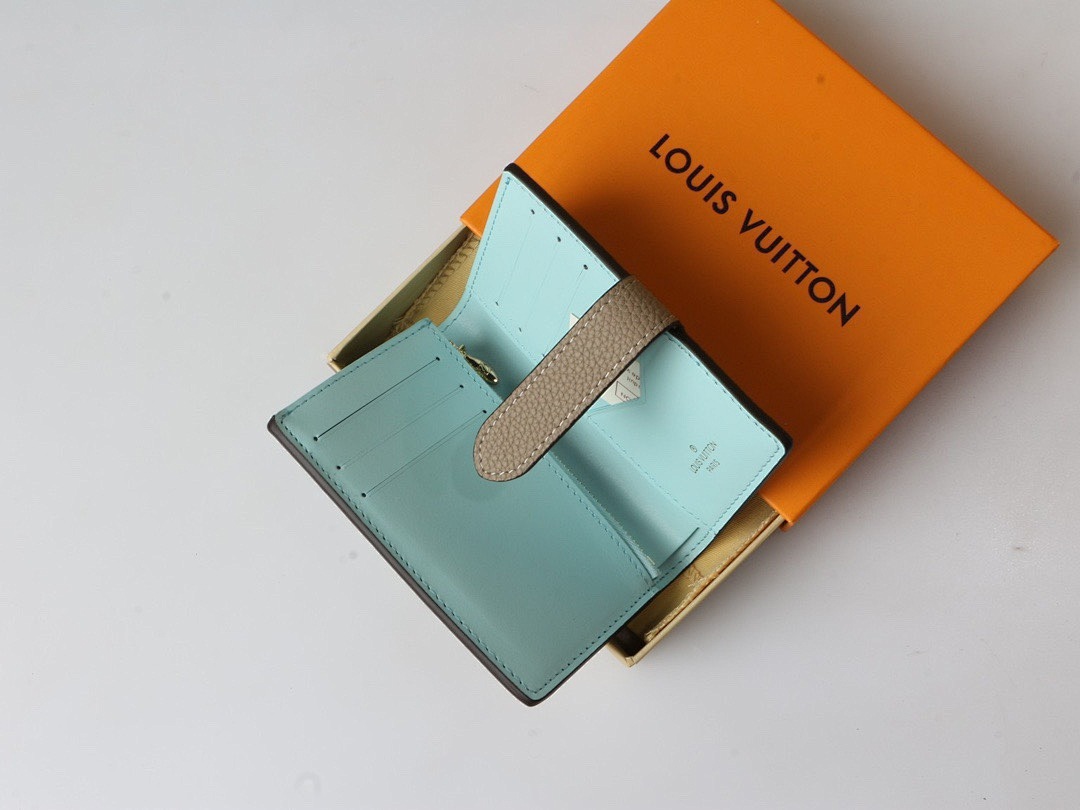 Louis Vuitton Capucines Vertical Compact Wallet · 5854 — תמונה 21
