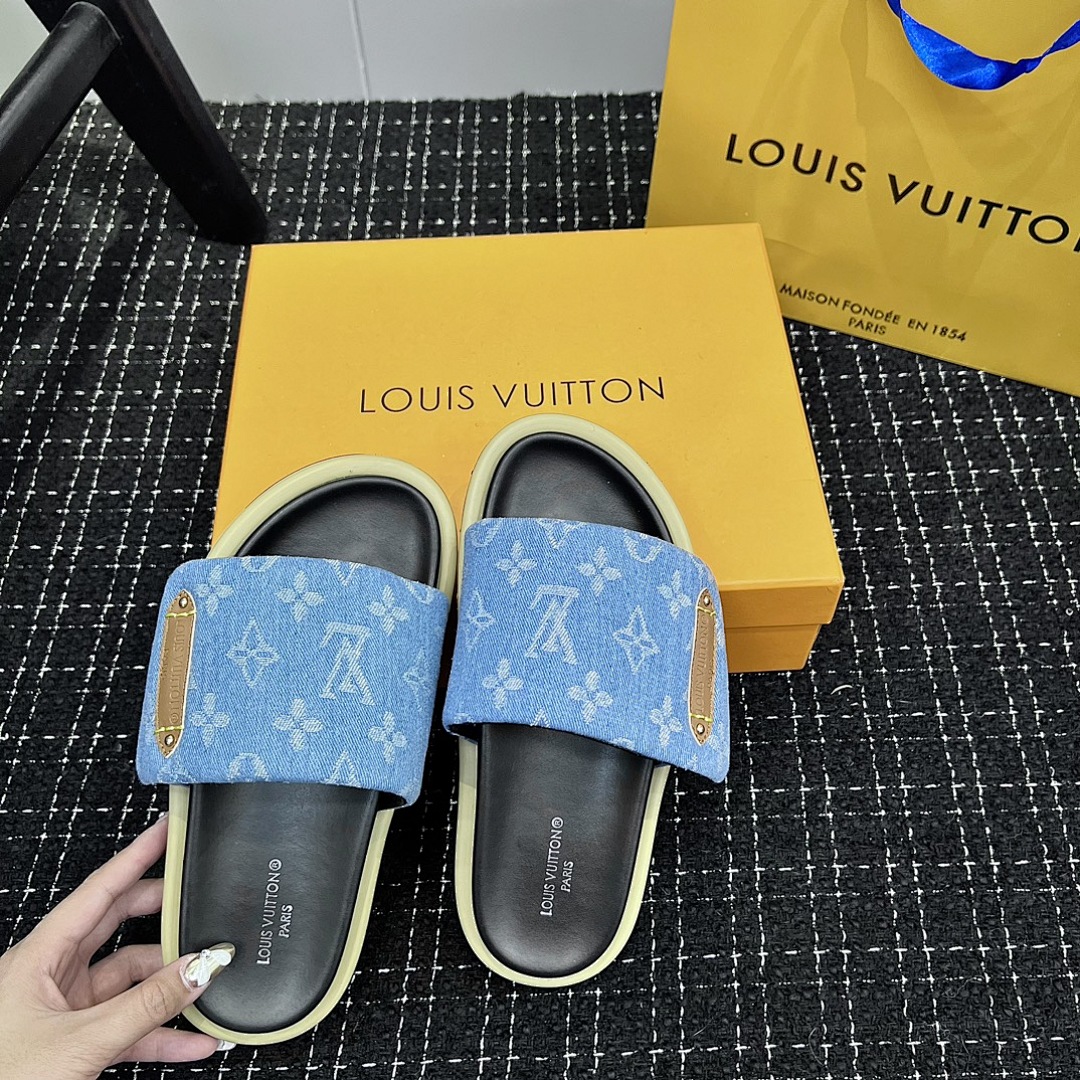 Louis Vuitton Pool Pillow Flat Comfort Mule · 4769 — תמונה 6