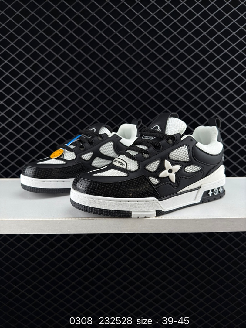 Louis Vuitton LV Skate Sneaker · 5211