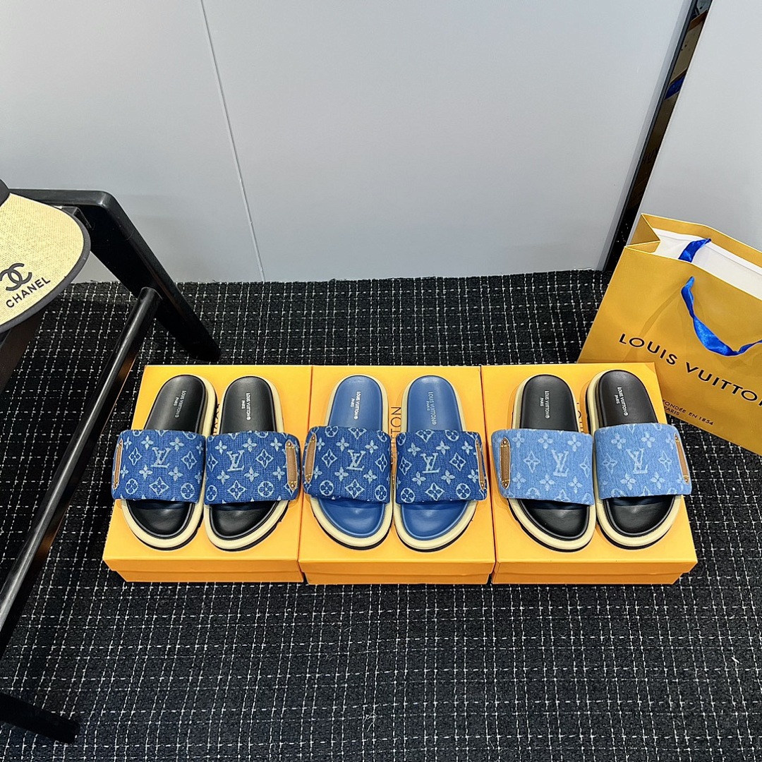 Louis Vuitton Pool Pillow Flat Comfort Mule · 4769 — תמונה 12