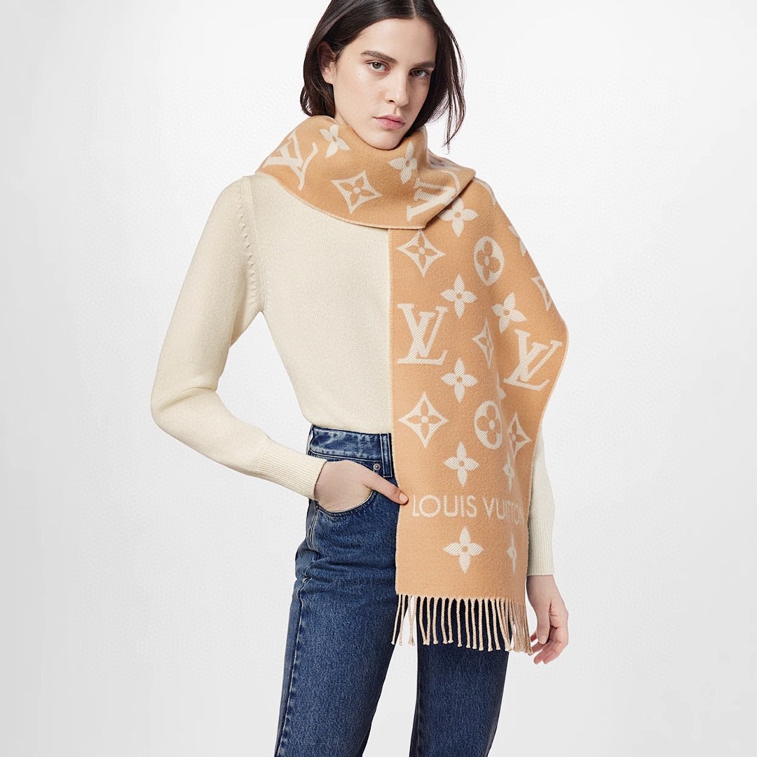 Louis Vuitton Essential Scarf · 3890 — תמונה 6