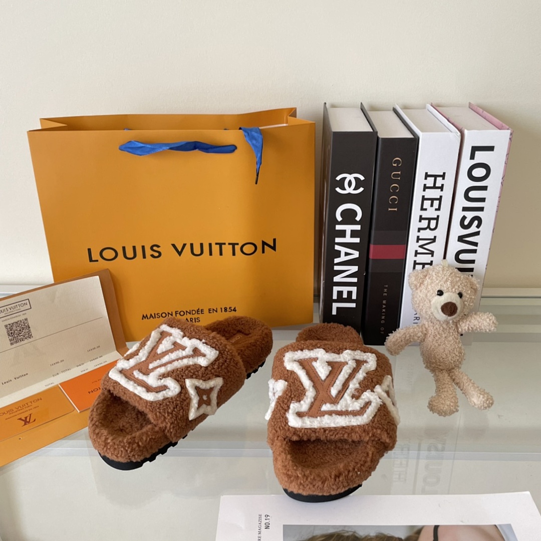 Louis Vuitton — כפכפים · 4804 — תמונה 28