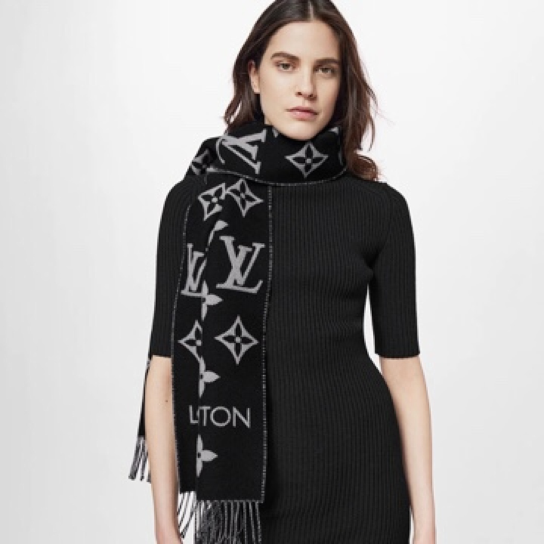 Louis Vuitton Essential Scarf · 3890 — תמונה 16
