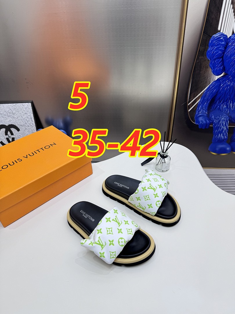 Louis Vuitton Padded Slides · 5295 — תמונה 7