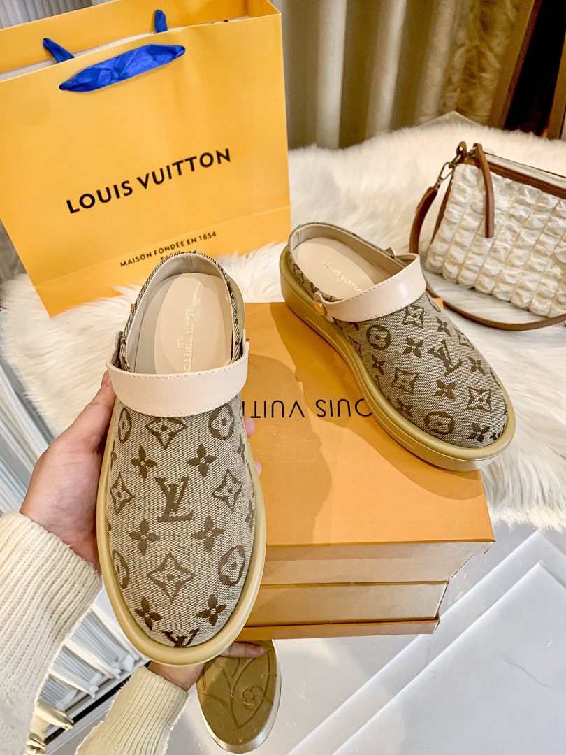 Louis Vuitton Aspen Platform Clog · 5207 — תמונה 15