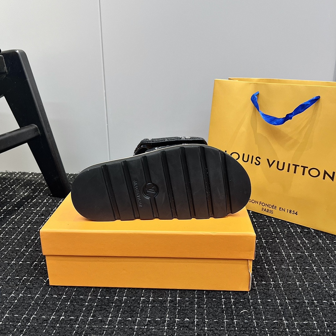 Louis Vuitton Pool Pillow Flat Comfort Mule · 4769 — תמונה 24