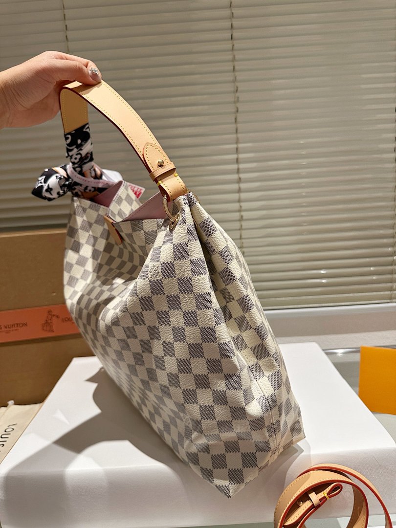 Louis Vuitton Graceful · 5557 — תמונה 19