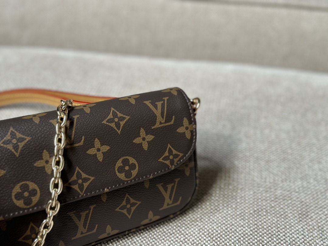 Louis Vuitton Wallet On Chain Ivy Monogram · 4981 — תמונה 7