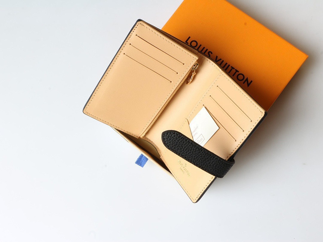 Louis Vuitton Capucines Vertical Compact Wallet · 5854 — תמונה 15