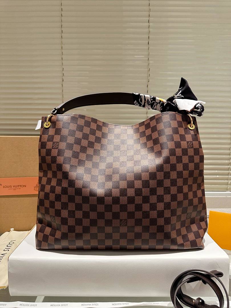 Louis Vuitton Graceful · 5557 — תמונה 24