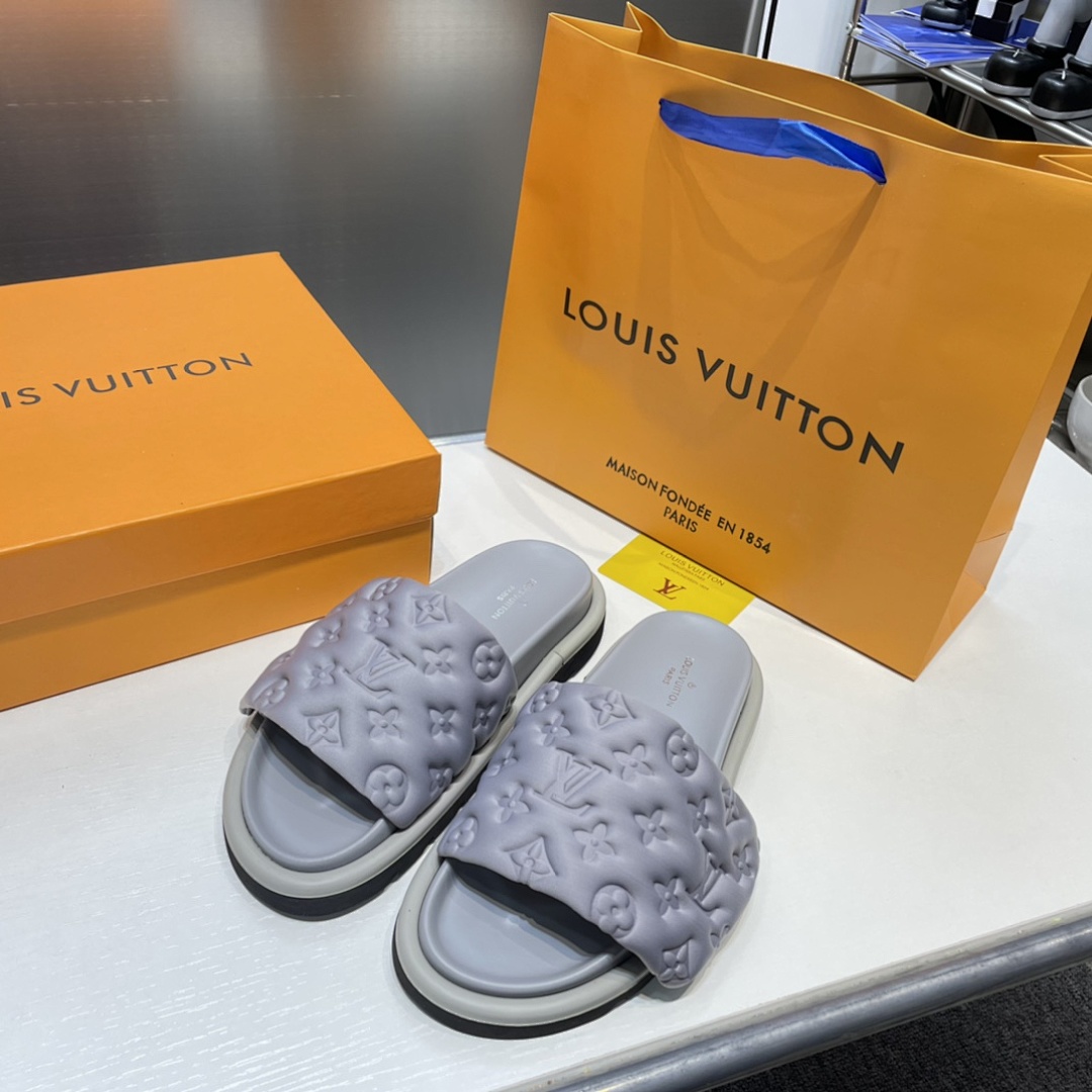 Louis Vuitton Pool Pillow Flat Comfort Mule · 4648 — תמונה 14