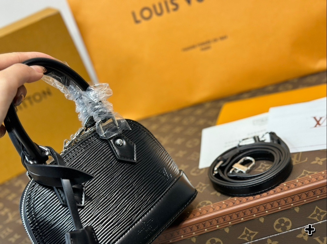 Louis Vuitton Alma BB · 5563 — תמונה 4