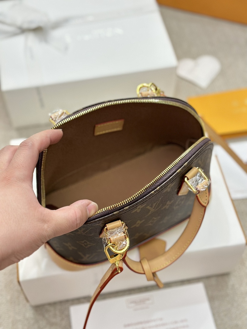 Louis Vuitton Alma BB · 4452 — תמונה 6